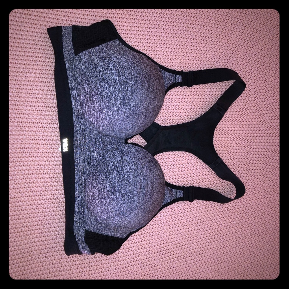 VS workout bra